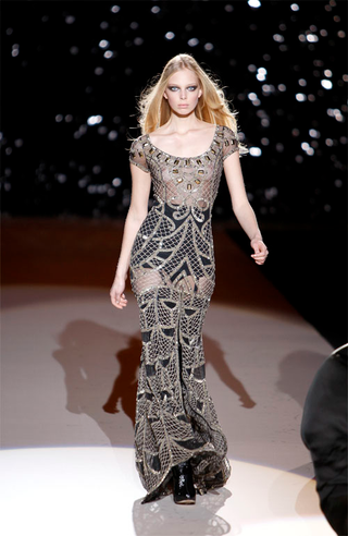 Illustration for article titled Fashion Show